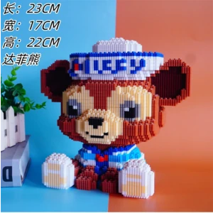 Пластиковый конструктор Медведь Даффи 23см